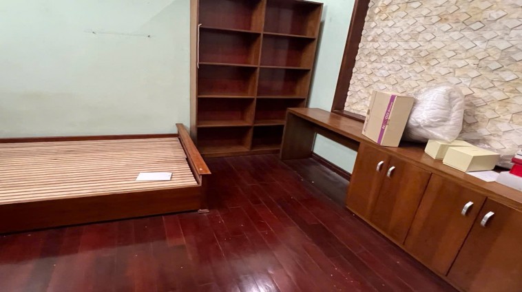 Cho kinh doanh các mặt hàng sạch sẽ ngõ ô tô Phố Ngụy Như Kom Tum 5 tầng, 50m2, 35 Triệu
